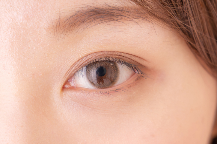 ふんわりとしたアーチ眉がおすすめ（写真:iStock）