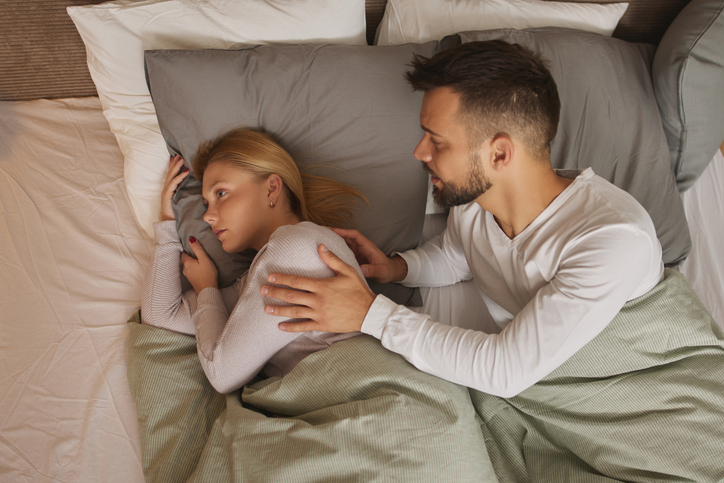 嫌だって言ってるのに（写真:iStock）