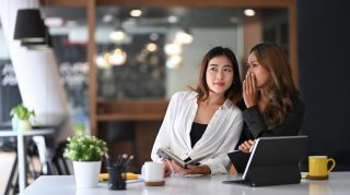影口は自分の首を絞めることに（写真:iStock）