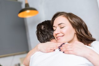 あふれる思いを止められない（写真:iStock）