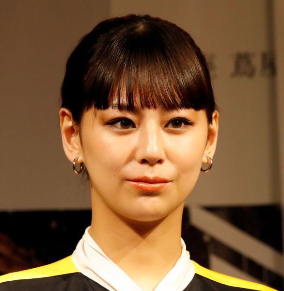 西内まりや（Ｃ）日刊ゲンダイ