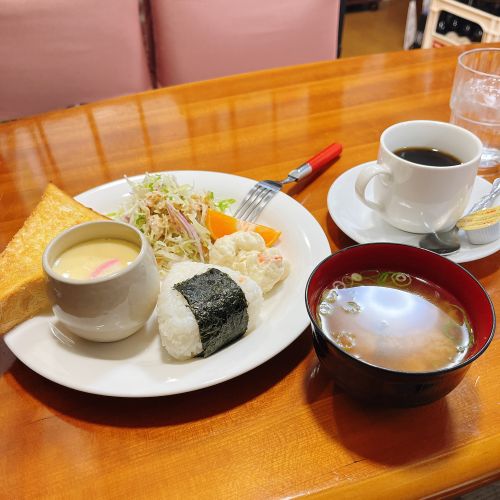 遠征先ではモーニングのハシゴも。（写真：井筒千恵子／無断転載禁止）