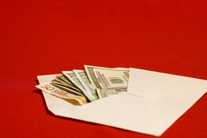 現金が一番（写真:iStock）