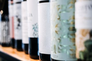 全国各地のお酒が（写真:iStock）