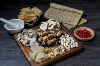 漢方で根本改善を（写真:iStock）