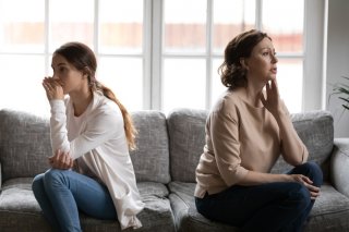 離婚で「実母と義母」のバトル勃発！ 嫁を“敵認定”した義母が放つ衝撃的な一言【身内のありえない発言】