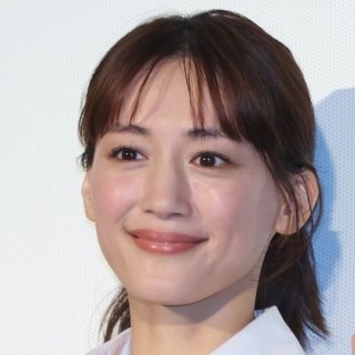 綾瀬はるか「ひとりでしにたい」に説得力不足のツッコミ入る残念…私生活での“ジェシー熱愛報道”も逆風に