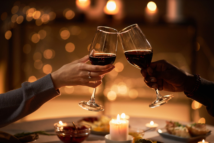 初デートは夜景が美しいイタリアン（写真:iStock）