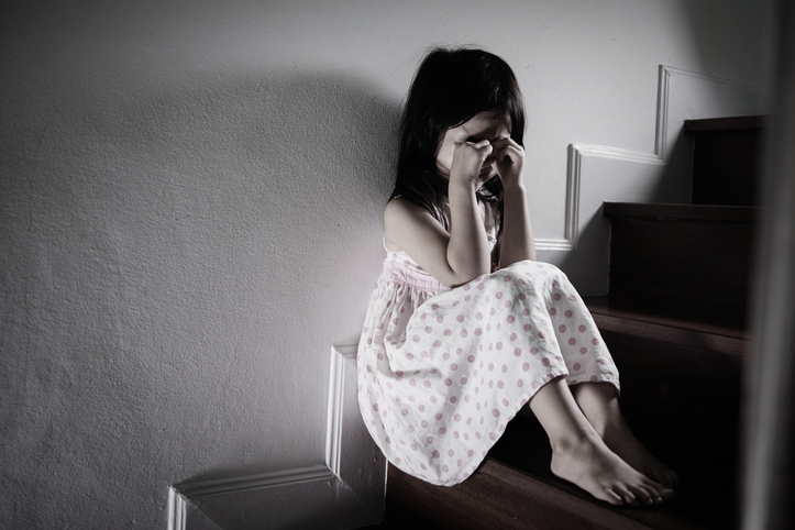 つらかった子ども時代（写真:iStock）