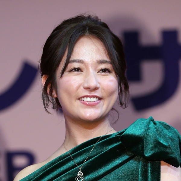 木村文乃は真面目な高校教師役（Ｃ）日刊ゲンダイ