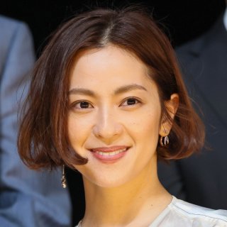 中村アン主演「朝山家」が低評価なワケ…リアルな演技が日曜夜には重すぎる？ “イライラ妻”対決はMEGUMIに軍配