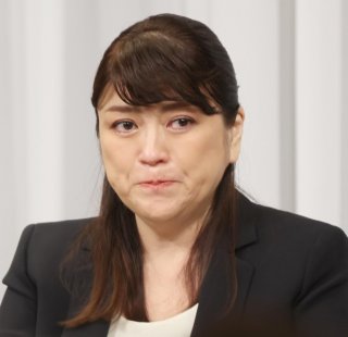 藤島ジュリー景子氏「復活祭」…59歳誕生日、半生告白本出版、補償完了アピールの“3大祭り”状態