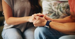 すぐに会える距離じゃなきゃ無理（写真:iStock）