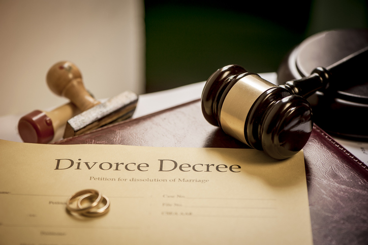 弁護士のおかげ（写真:iStock）