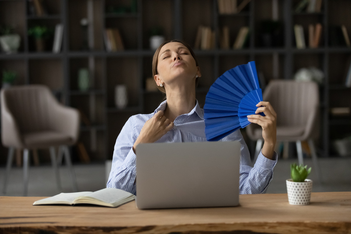 エアコン効かねえ（写真:iStock）