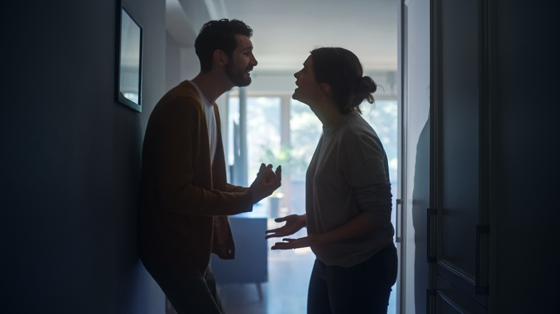 口論ばかり（写真:iStock）