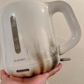 寝ぼけてガスコンロの火にかけたことがある。（写真:新井見枝香／無断転載禁止）