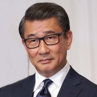 中井貴一「母の待つ里」フィクションを承知で疑似的なふるさとや家族を求める心理を描く