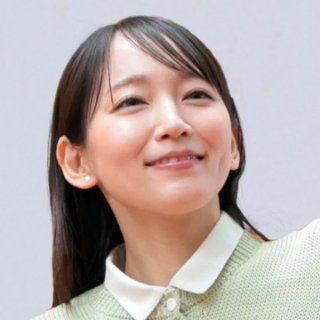 吉岡里帆「あざといイメージ」拭えず "フラーム移籍後初"の主演映画が大苦戦…大赤字の可能性も