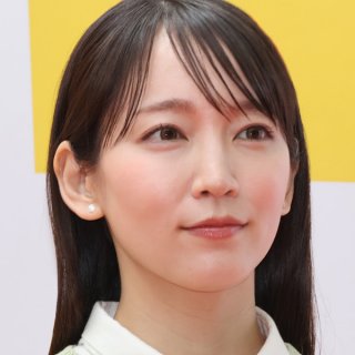 吉岡里帆“女優王国”への移籍から1年あまり…出演ラッシュで「有村架純超え」なるか