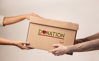 寄付しましょう（写真:iStock）