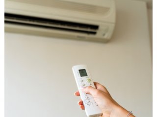 部屋を冷やしておきましょう（写真:iStock）
