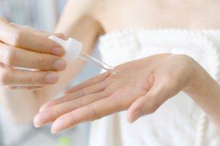 最初にスキンケアを（写真:iStock）
