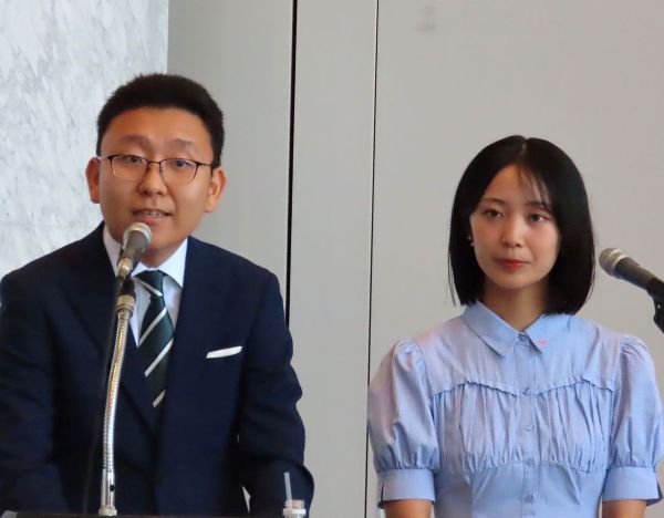 司会を務めた上垣皓太朗アナ（左）と高崎春アナ（同右）（Ｃ）日刊ゲンダイ
