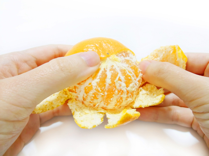 手で剥けるな…（写真:iStock）