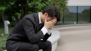 「土下座してでもやり直したい」妻との昇進レースに負けた夫、33歳で無職に。女性部下との“関係”に逃げた顛末