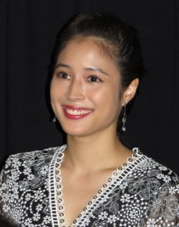 “JICAの顔”広瀬アリスがトバッチリ 「アフリカ・ホームタウン」構想で誤情報拡散の余波
