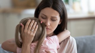 相談相手がいない…（写真:iStock）