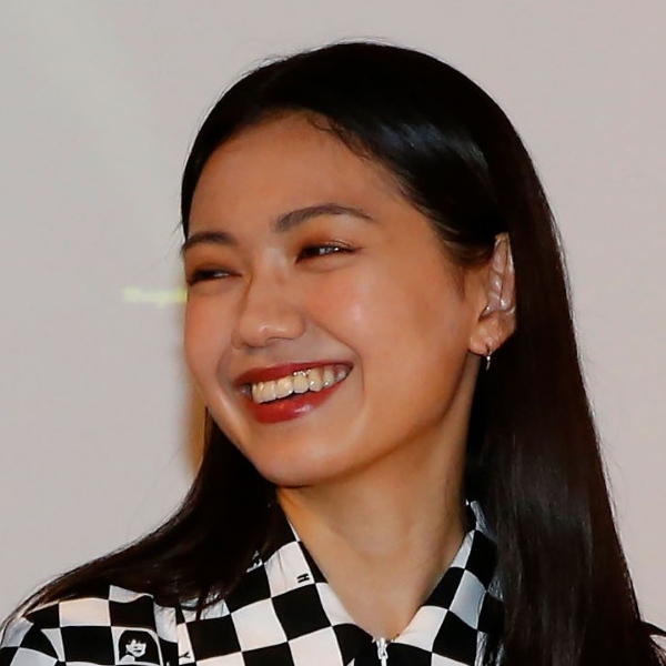 二階堂ふみもきれいすぎて昭和感がない!?（Ｃ）日刊ゲンダイ