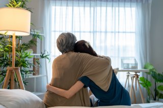 “そういうこと”を求められて――芸能界で夢を追う娘からのSOS。頬はこけ、目にはクマ…送り出した母の後悔