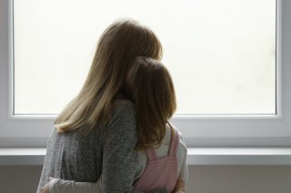 「偉そうな態度も不快です」老いた親に酒を“タカる”夫にゲンナリ。35歳姉さん女房の深い後悔