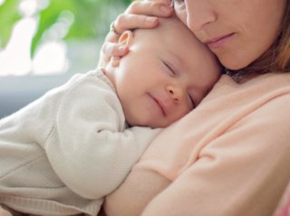 可愛いのは“実の娘”の子どもだけ…義母からの孫差別に苦悩する妻。なぜ「うちの孫」と言われない?