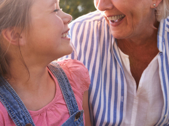 同じ孫なのに…(写真:iStock)