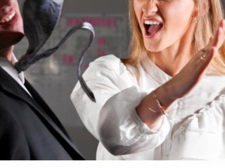 鋭い痛みが（写真:iStock）