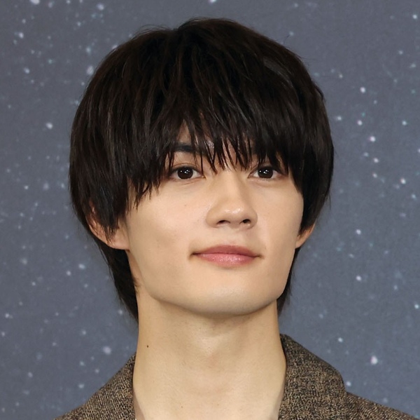 かつての長瀬智也を彷彿とさせる!?（Ｃ）日刊ゲンダイ