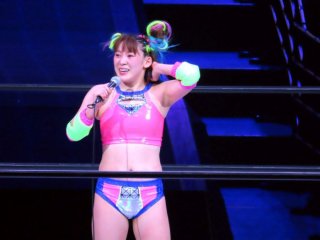 フワちゃんの「禊」はなぜ長引いた？ 復帰騒動に見る“大手事務所とフリー芸人”の格差