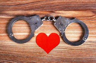 彼の“大事な場所”にマーキング!? 女たちのやりすぎ浮気防止策５つ。試してみる勇気ある？