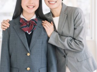 夫が学費もコネも…（写真:iStock）