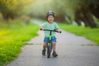 私の子どもは見えてないの？ 写真がない孫の存在…義母の“愛情の序列”を思い知った母の決意