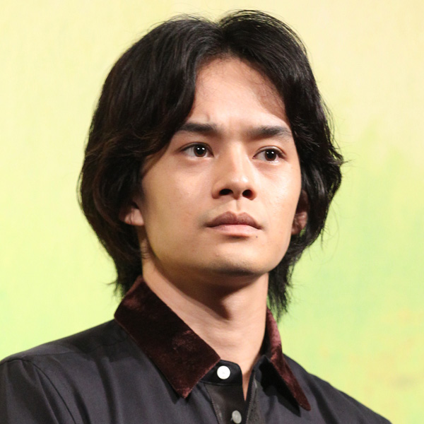 池松壮亮（Ｃ）日刊ゲンダイ