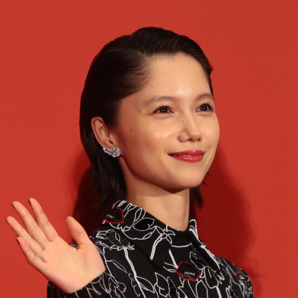 ファム・ファタルを演じ切った（Ｃ）日刊ゲンダイ