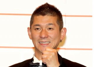 笑い飯・哲夫（C）日刊ゲンダイ