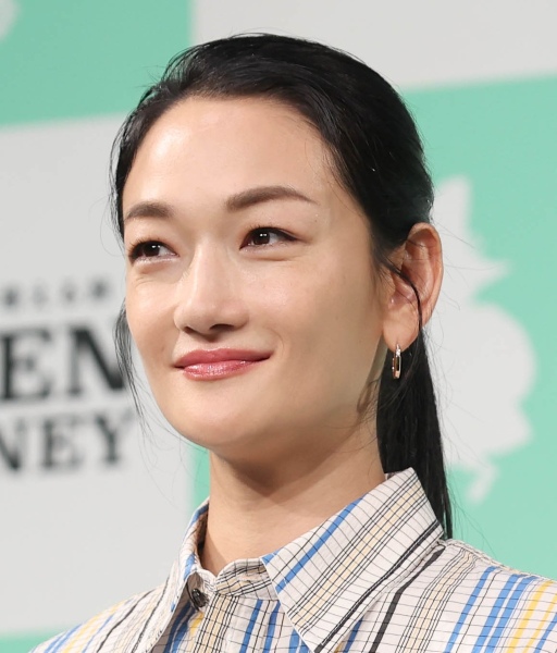 冨永愛（Ｃ）日刊ゲンダイ