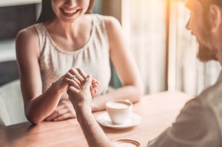 え、親の前でイチャつくの!? 外国人と付き合って「驚いたこと」を聞いた。“察して”文化がないから楽！