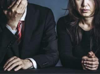「運気が悪すぎるんです」妻への不満はないが離婚したい。新興宗教にも誘われるけど…42歳夫の切実な悩み
